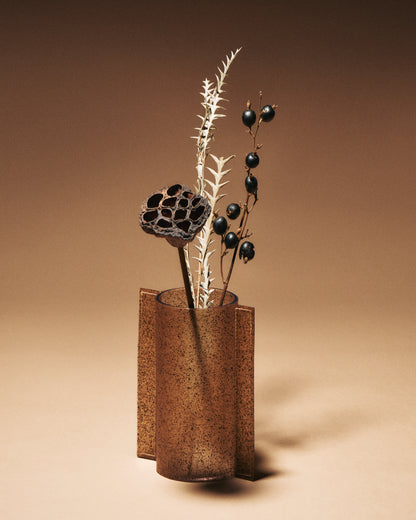 Adam Flower Vase M